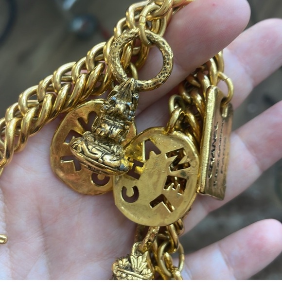 CHANEL VINTAGE GOLD Rare Charms Chain bracelet Retails: $2,900 Size: OS - Picture 9 of 9